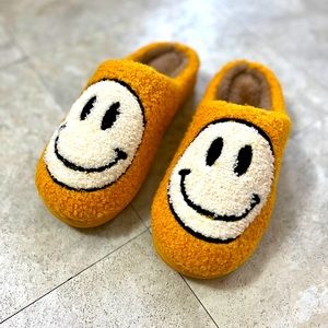 NEW Original Unisex Smile Slides (Yellow)